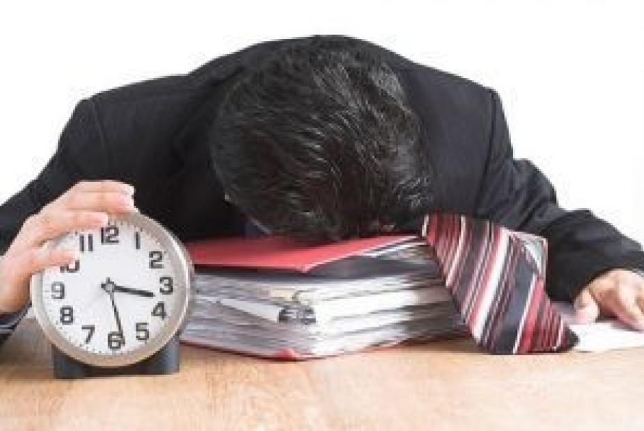 Prestação de horas extras não justifica rescisão indireta do contrato Prestação de horas extras não justifica rescisão indireta do contrato