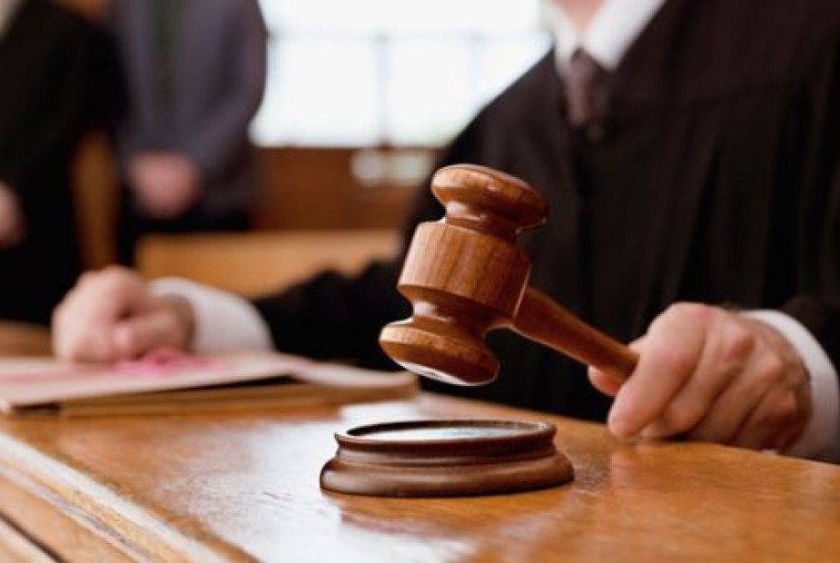 Adicionais de insalubridade e periculosidade não são acumuláveis, diz TST Adicionais de insalubridade e periculosidade não são acumuláveis, diz TST