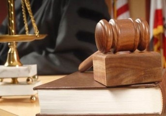 Indenização por dano moral deve ser paga apenas ao titular da ação