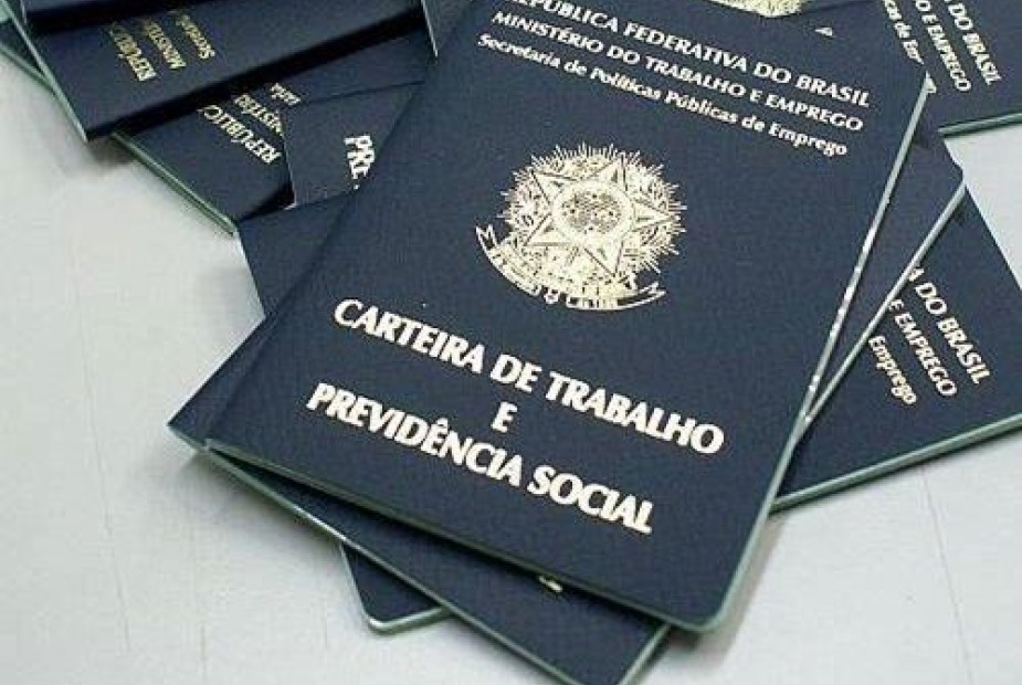 Descumprimento de obrigações contratuais não gera, por si só, direito a indenização por dano moral Descumprimento de obrigações contratuais não gera, por si só, direito a indenização por dano moral