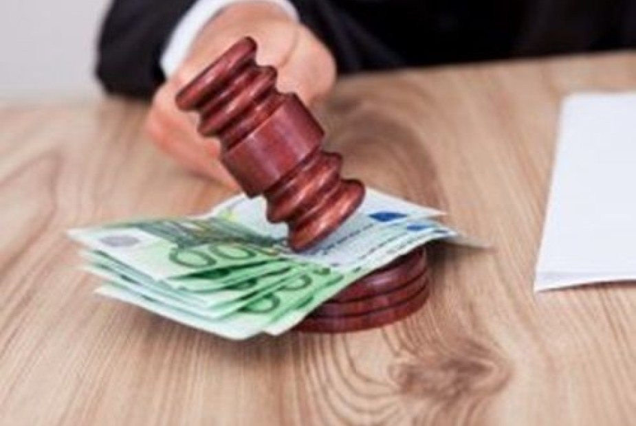 Descontos elevados no contracheque geram dano moral Descontos elevados no contracheque geram dano moral
