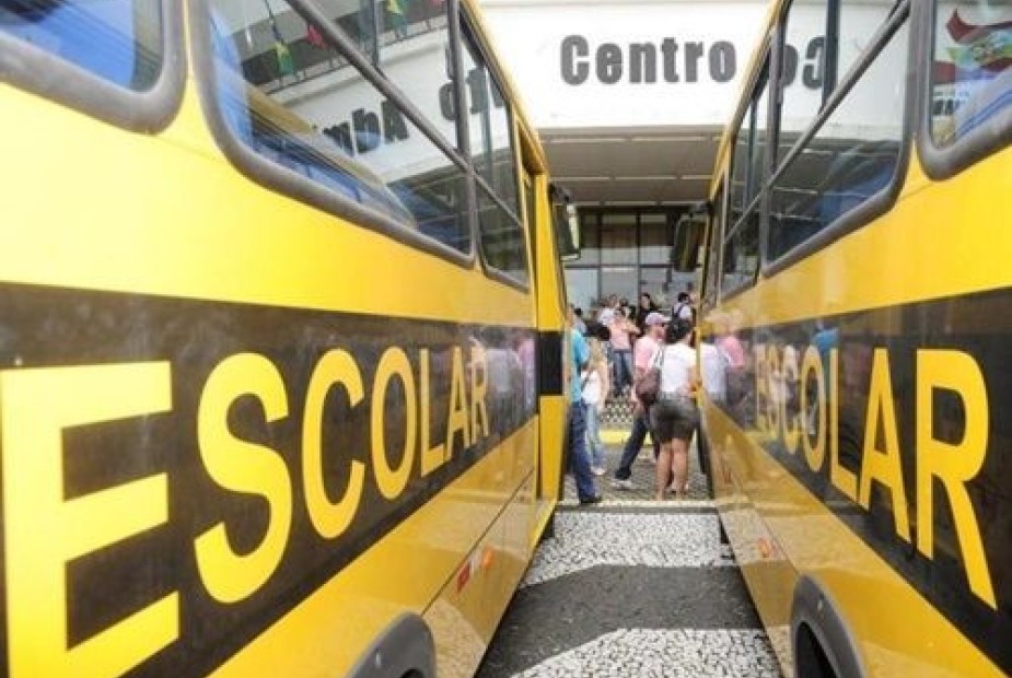 Motorista de transporte escolar deve fazer exame toxicológico, diz TRF-5