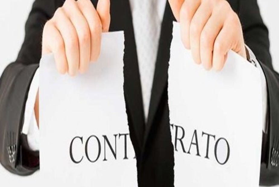Saque de FGTS só pode ser feito com comprovação da rescisão de contrato Saque de FGTS só pode ser feito com comprovação da rescisão de contrato
