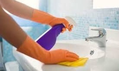 Limpar banheiro de empresa também gera adicional de insalubridade