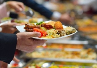 Intervalo para almoço sem limite de duração deve ser pago como hora extra