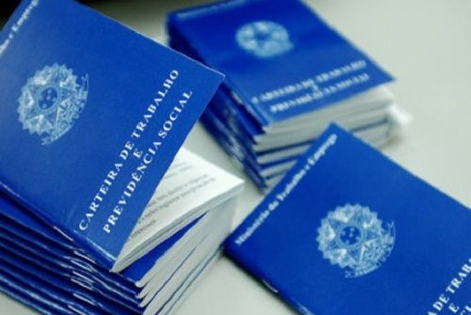 REFORMA TRABALHISTA – REDUÇÃO DE JORNADA E DE SALÁRIO REFORMA TRABALHISTA – REDUÇÃO DE JORNADA E DE SALÁRIO