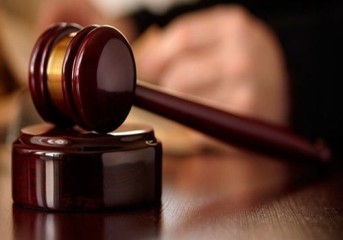 Mudar cargo de funcionário que sofreu acidente de trabalho não gera dano moral