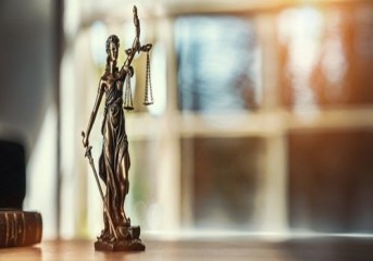 Reconhecido direito à estabilidade no emprego a ex-funcionária que teve doença agravada pelo serviço