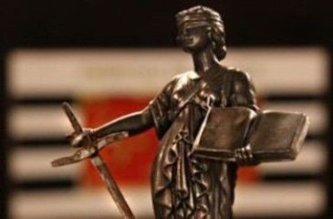 Sentença penal condenatória do empregado autoriza dispensa por justa causa se não couber mais recurso