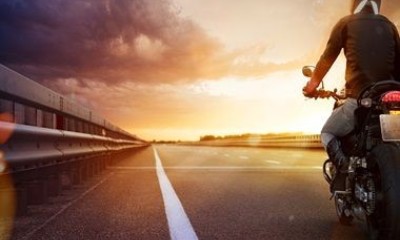 Promotor de vendas receberá adicional de periculosidade por uso de moto no trabalho Promotor de vendas receberá adicional de periculosidade por uso de moto no trabalho