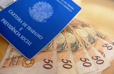 Negociação que envolve redução de salário deve assegurar emprego