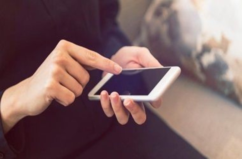 Uso de telefone celular fora do horário de expediente, por si só, não configura regime de sobreaviso, decide 7ª Turma