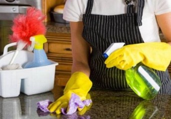 Manuseio de produtos de limpeza doméstica não gera insalubridade