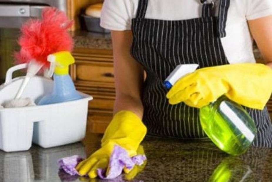 Manuseio de produtos de limpeza doméstica não gera insalubridade