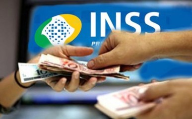 Empresa deve indenizar trabalhadora por danos materiais causados por recolhimento a menos de INSS