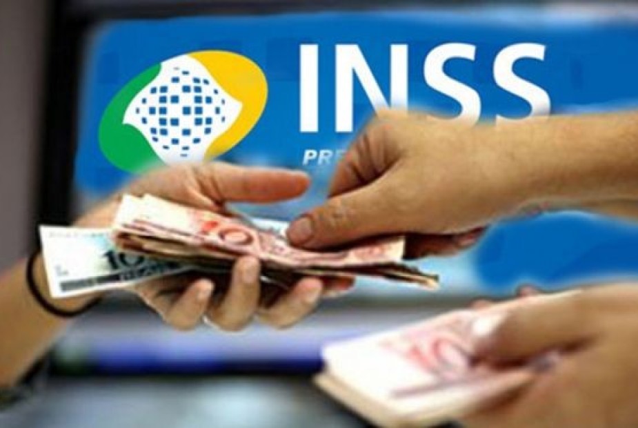 Empresa deve indenizar trabalhadora por danos materiais causados por recolhimento a menos de INSS Empresa deve indenizar trabalhadora por danos materiais causados por recolhimento a menos de INSS
