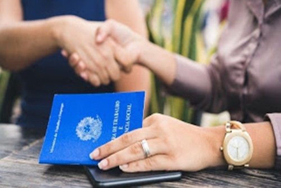A Medida Provisória nº 927 de 22 de março de 2020 e suas principais implicações nas relações de trabalho A Medida Provisória nº 927 de 22 de março de 2020 e suas principais implicações nas relações de trabalho