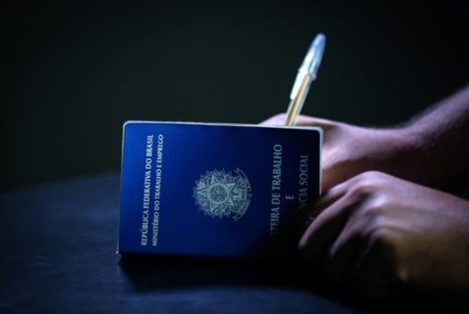 Marco Aurélio nega liminar contra MP trabalhista Marco Aurélio nega liminar contra MP trabalhista