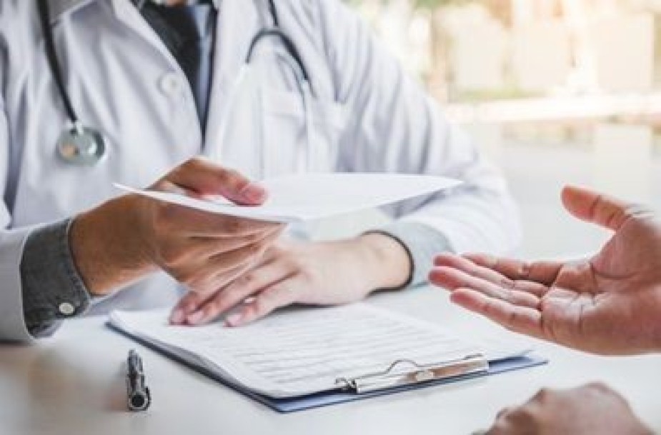 ATESTADO MÉDICO OU COMPROVANTE DE COMPARECIMENTO, COMO DIFERENCIAR O DOCUMENTO APRESENTADO.