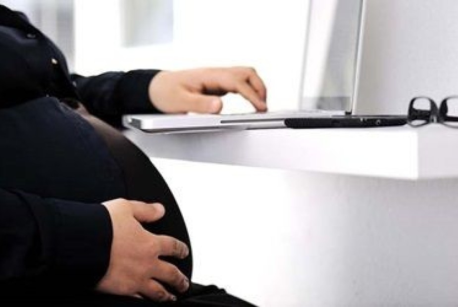 LEI DETERMINA AFASTAMENTO DA GESTANTE DE ATIVIDADES PRESENCIAIS LEI DETERMINA AFASTAMENTO DA GESTANTE DE ATIVIDADES PRESENCIAIS