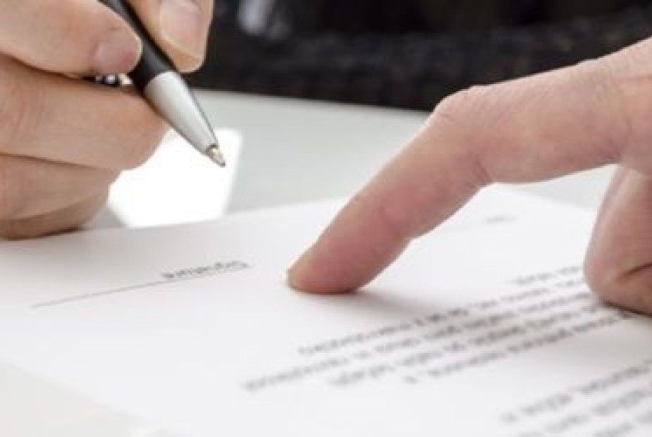 CONTRATO DE APRENDIZAGEM: CARACTERÍSTICAS E REQUISITOS DE VALIDADE CONTRATO DE APRENDIZAGEM: CARACTERÍSTICAS E REQUISITOS DE VALIDADE