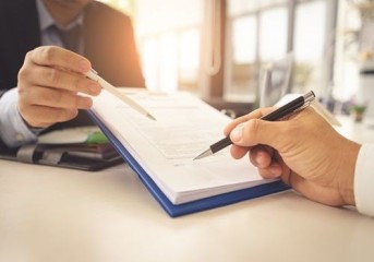 OS CUIDADOS ADEQUADOS NA DEFINIÇÃO DO ENQUADRAMENTO SINDICAL APLICÁVEL AO CONTRATO DE TRABALHO.