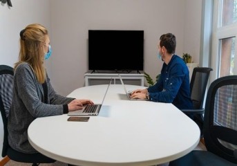 O USO DE MÁSCARA DE PROTEÇÃO E A RESPONSABILIDADE DO EMPREGADOR PELA SAÚDE NO MEIO AMBIENTE DE TRABALHO