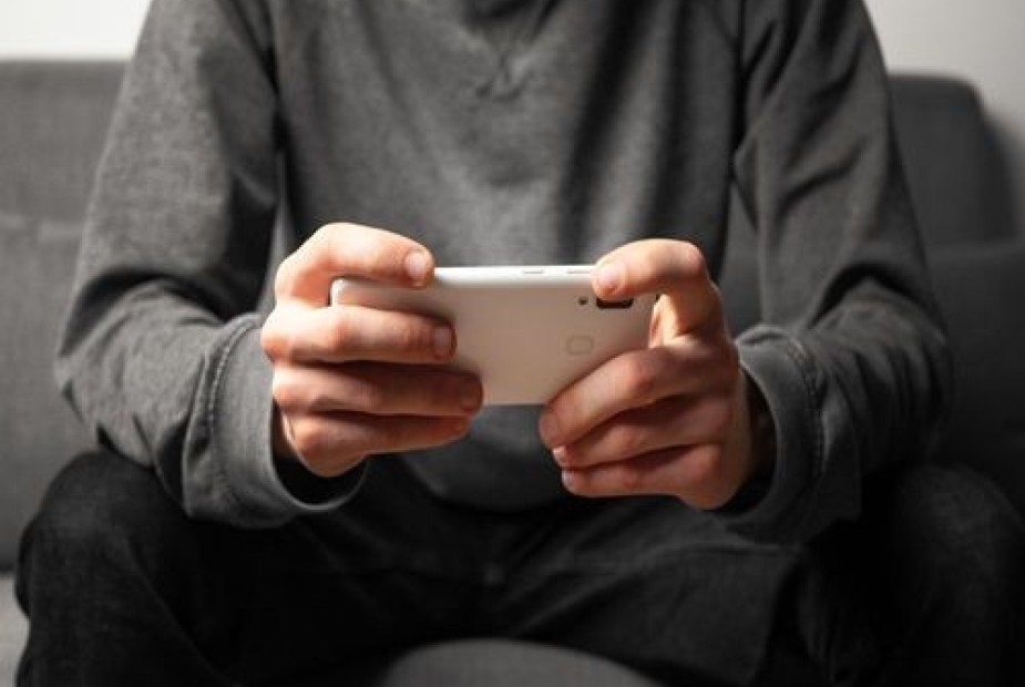 Empregado que filmou empresa sem permissão não consegue reverter justa causa Empregado que filmou empresa sem permissão não consegue reverter justa causa