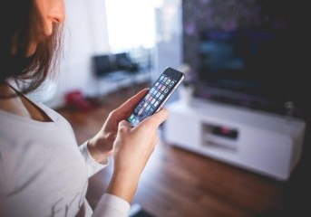 Justiça do Trabalho considera provas ilícitas gravações e prints de conversas por meio de aplicativo próprio de empresa