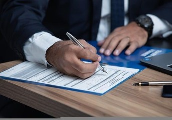 Empresa deverá reintegrar funcionário portador de deficiência por demiti-lo sem justa causa e não substituí-lo por empregado com as mesmas condições