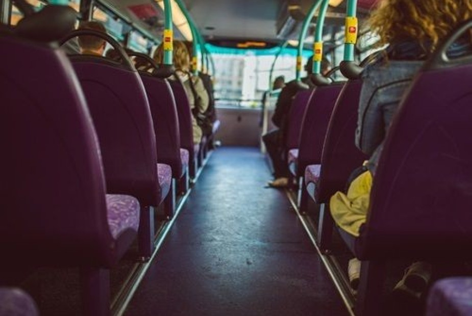 Uso de vale-transporte por terceiro leva a demissão de empregado por justa causa Uso de vale-transporte por terceiro leva a demissão de empregado por justa causa