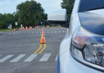 Autoescola não agiu de forma discriminatória aos dispensar instrutor com esquizofrenia