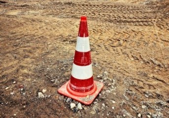JUDICIÁRIO TRABALHISTA MANIFESTA DECISÃO EM QUE A CULPA EXCLUSIVA DO TRABALHADOR EM ACIDENTE DE TRABALHO AFASTA DEVER DE REPARAÇÃO POR DANOS MORAIS E MATERIAIS