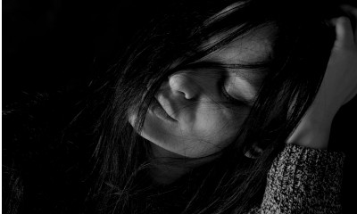 Analista despedida ao retornar de tratamento para depressão deve ser indenizada