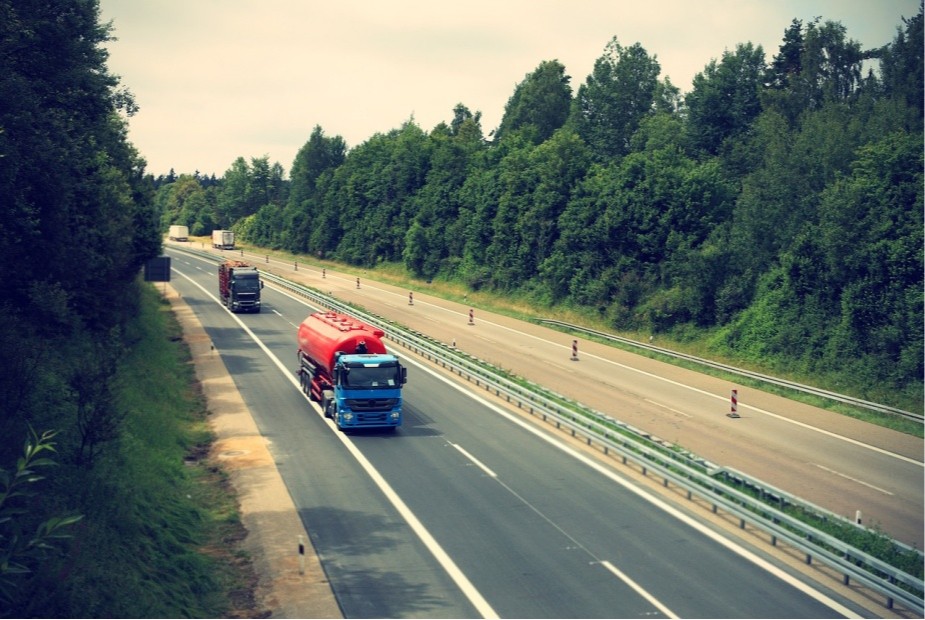 Embriaguez ao volante motiva justa causa e trabalhador é condenado a ressarcir despesas com acidentes Embriaguez ao volante motiva justa causa e trabalhador é condenado a ressarcir despesas com acidentes
