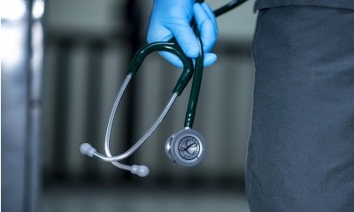 Hospital é condenado por exigir de empregados atestado médico em 24 horas