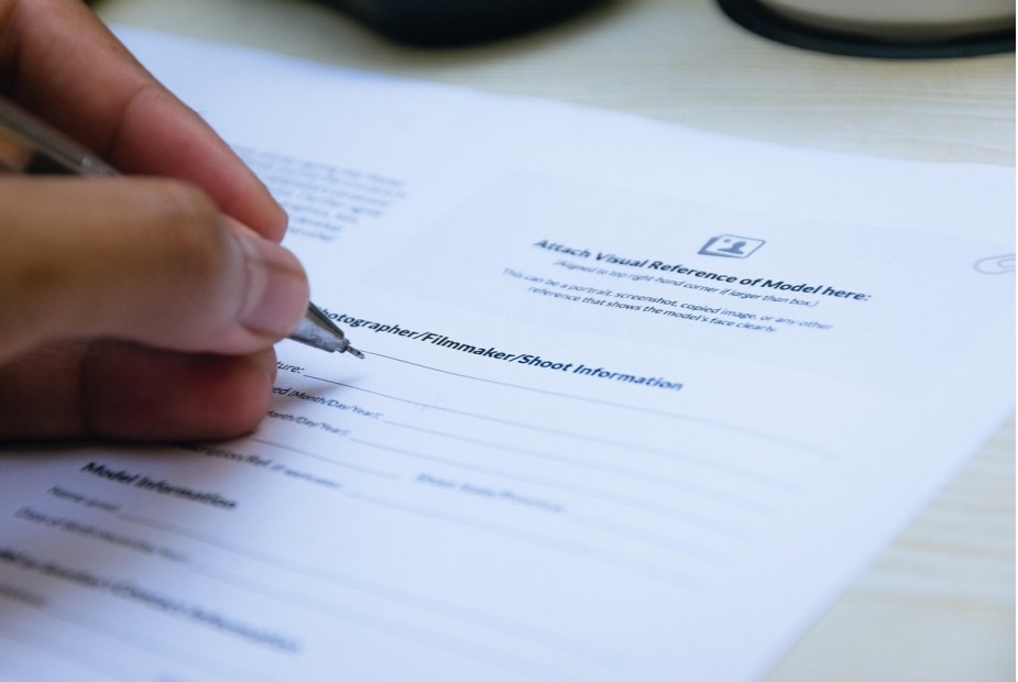 Consolidado o entendimento de que a ausência de assinatura do empregado não invalida, por si só, o controle de ponto Consolidado o entendimento de que a ausência de assinatura do empregado não invalida, por si só, o controle de ponto