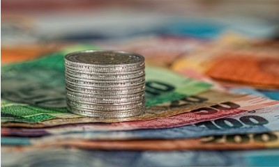 Salário combinado em moeda estrangeira deve ser convertido pela cotação do dia da contratação