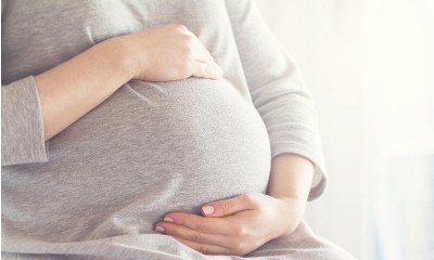 A garantia de emprego da empregada gestante é aplicável no contrato por prazo determinado