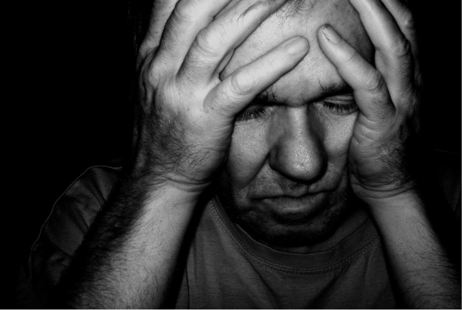 A obrigatoriedade do empregador em monitorar os riscos psicossociais aos quais os empregados estão submetidos