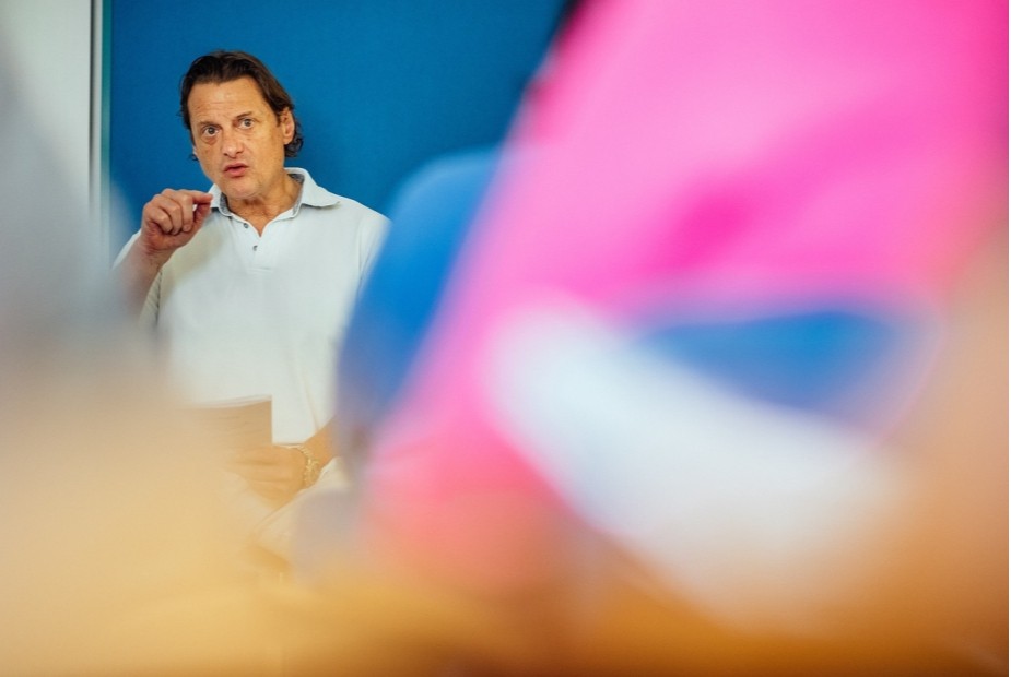 TRT-4 confirma decisão de magistrado de primeira instância condenando empregador ao pagamento de reparação por dano moral por ofensas.