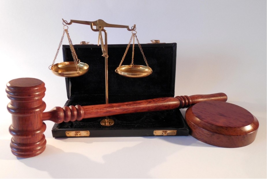 Supremo Tribunal Federal contraria sua própria jurisprudência e cassa decisão contra folga dominical mensal para mulheres
