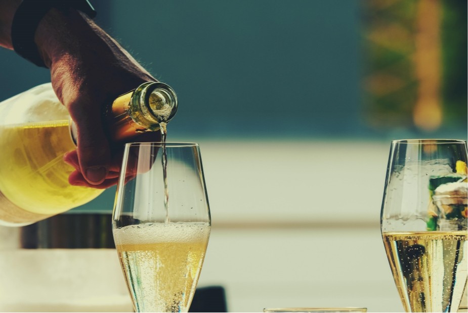 O alcoolismo e a drogadição são reconhecidos como doenças e podem caracterizar demissão como discriminatória