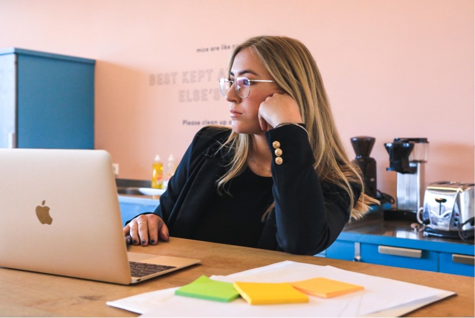 Estágio sem supervisão de ensino e com foco produtivo gera vínculo de emprego