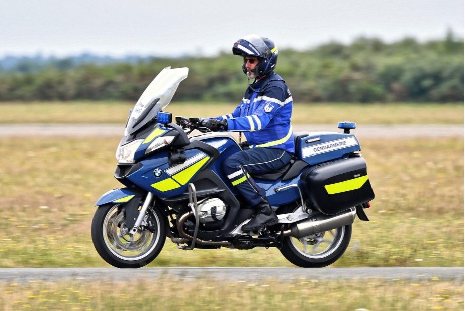 Publicada Portaria alterando as NRs 15 e 16 - regulamenta o motociclista e exige disponibilidade dos laudos de insalubridade e periculosidade