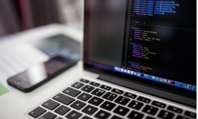 TST - Telefônica deve pagar R$ 1,5 milhão a analista por criação de softwares