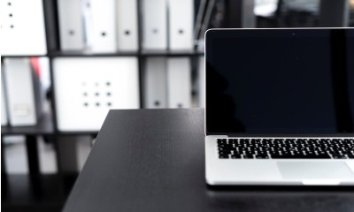 Mantida justa causa de trabalhador que transferiu arquivos sigilosos da empresa para contas externas sem autorização